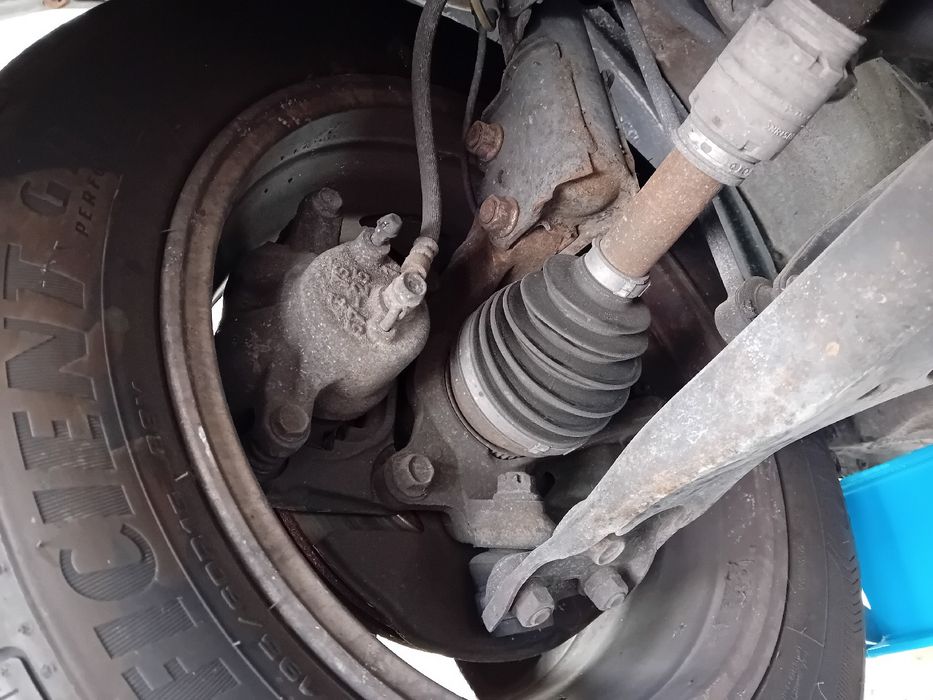 Manga de eixo frente direita TOYOTA Corolla Verso (_E12_)