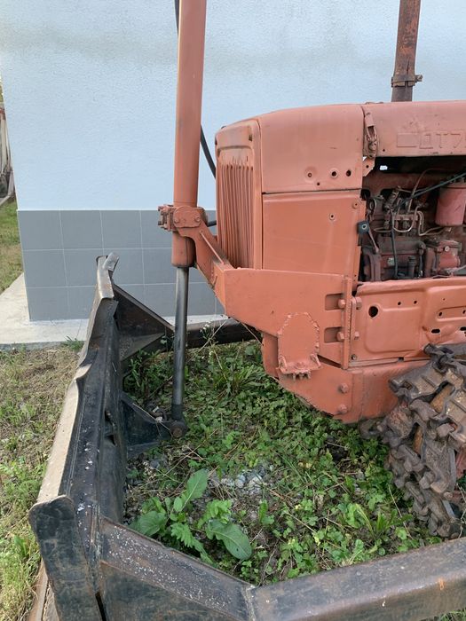 Трактор гусеничний бульдозер дт75