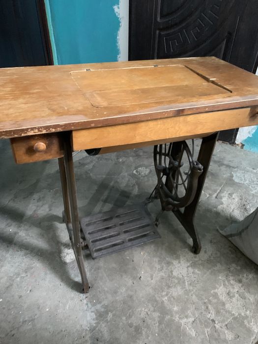 Швейна машинка ПМЗ им. Калинина