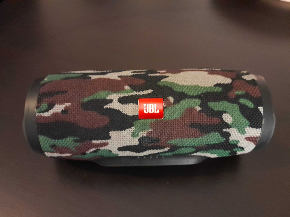 JBL charge 3 padrão verde tropa