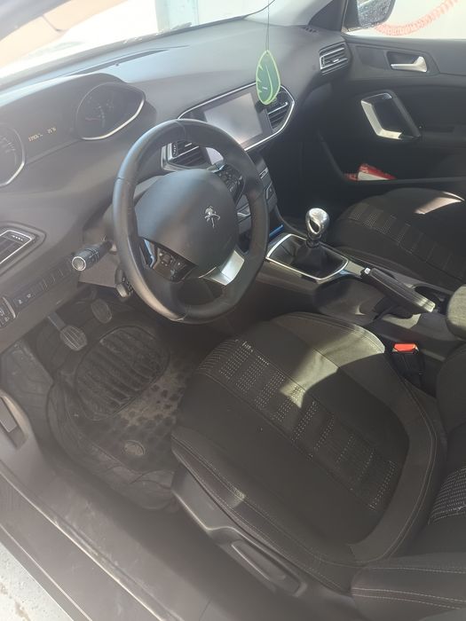 Peugeot 308 2015