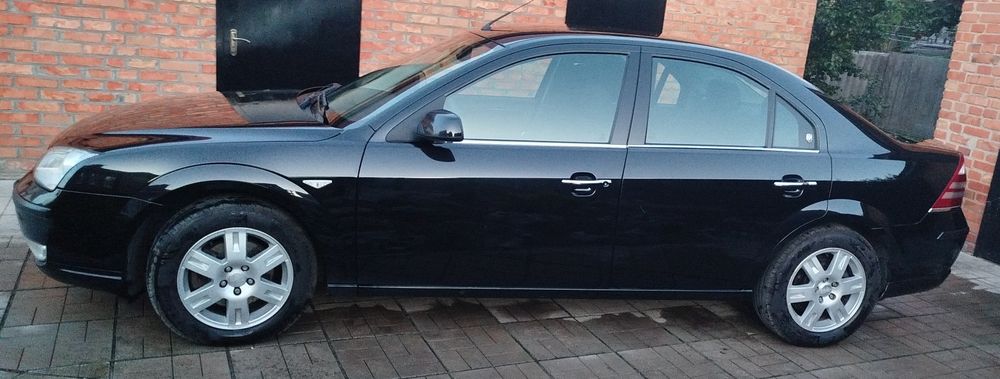 Автомобіль Ford Mondeo 3