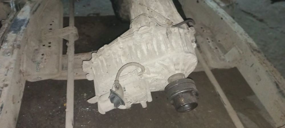 Роздатка  mercedes ml w 163 роздатка мерседес мл 163
