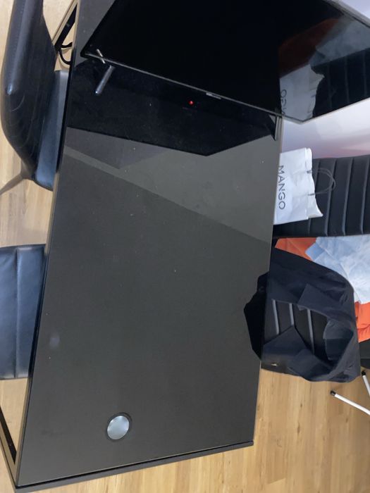 mesa completa com 4 cadeiras