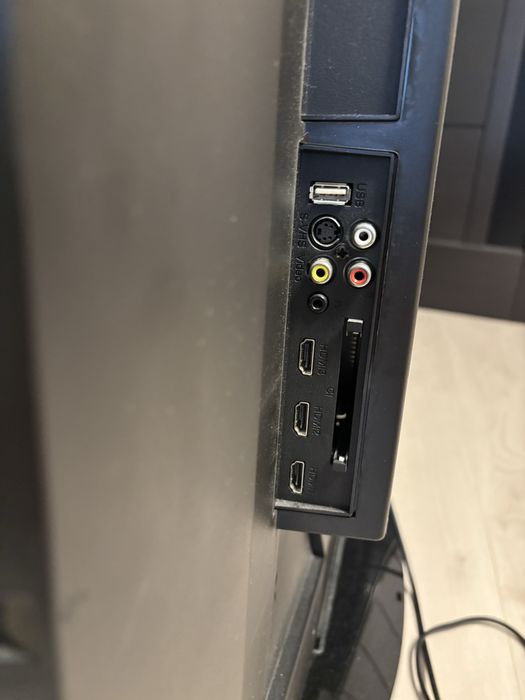 Телевізор GRUNDIG діагональ  32