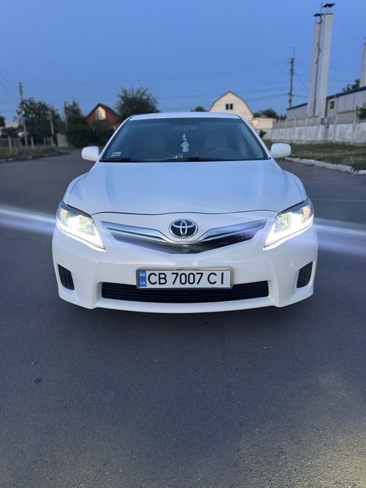 Toyota  Camry  HYBRID