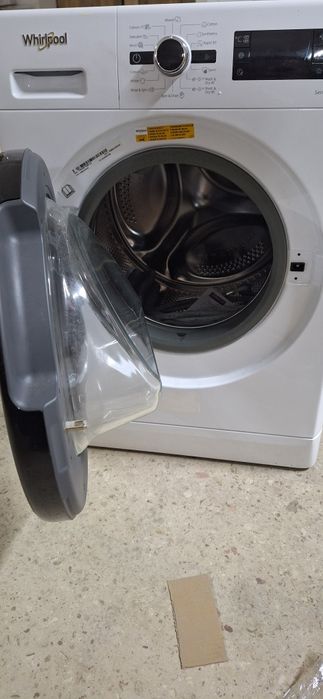 Прально-сушильна машина Whirlpool  9 кг - FWDG97168B EU