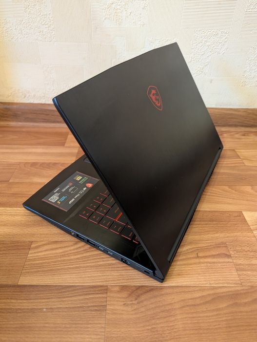 MSI GF65 9SD /i5-9300H/16GB/512 SSD/GTX 1660Ti 6GB