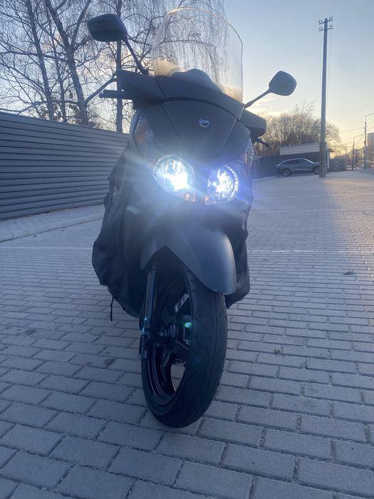 Продам максіскутер SYM Citycom 300i (2016)