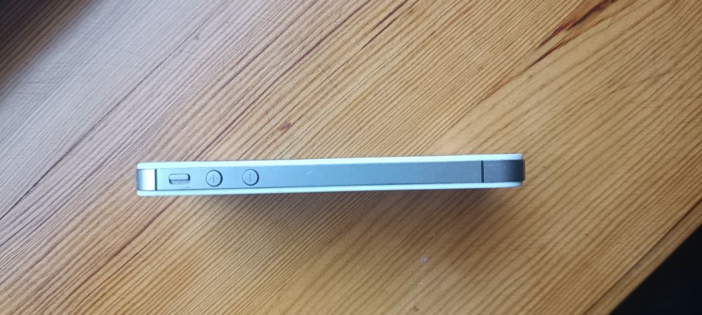 айфон 4s в нормальному стані