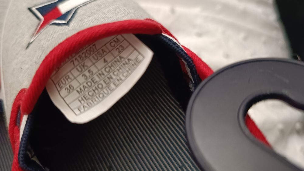 Buty Tommy Hilfiger 36 trampki wsuwane  szare