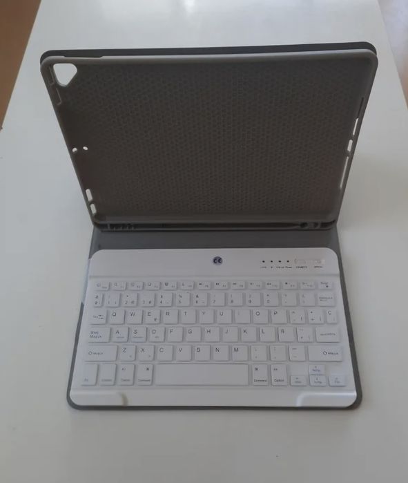 Бездротова клавіатура з тачпадом у чохлі для планшета | Wireless Keybo