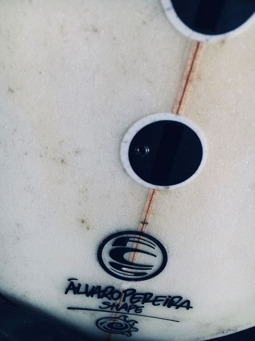 Oportunidade! Redução preço!! Prancha de Surf Energia Tropical 6’6 (Oferta T-shirt )