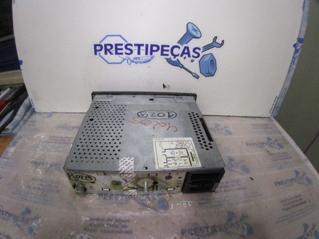 Rádio / auto-rádio VOLKSWAGEN Golf IV Variant (1J5)