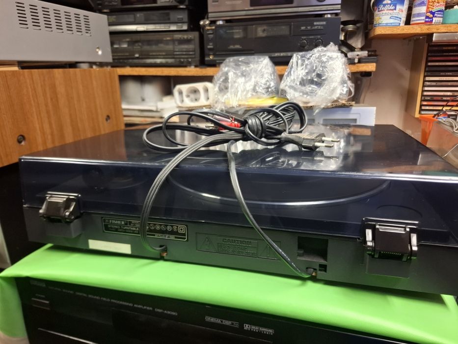 Gramofon Fisher MT-580