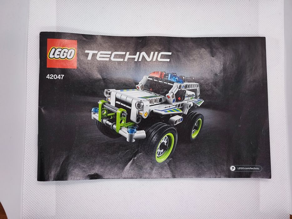 LEGO® 42047 Technic - Radiowóz pościgowy
