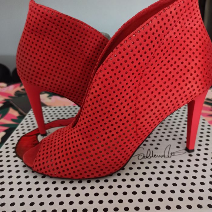 Szpilki Carinii by Maja Sablewska 40