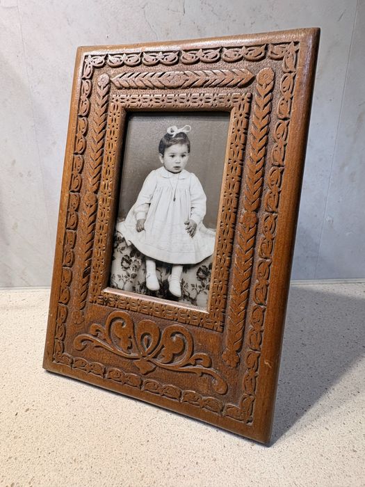 Magnífica antiga moldura Arte Nova em madeira esculpida