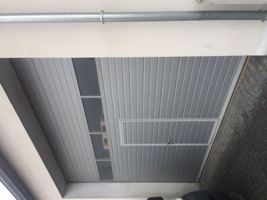 Brama garażowa segmentowa Bramy garazowe przemysłowe producent