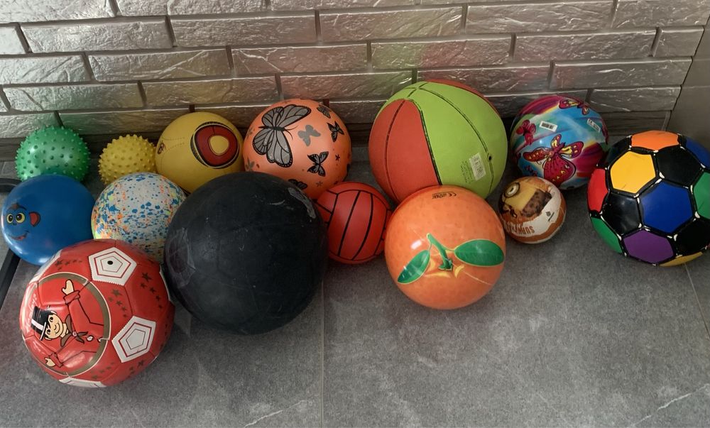 Мячи для детей (м'ячі для дітей)