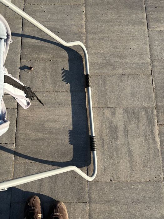 Huśtawka dziecięca na stelażu