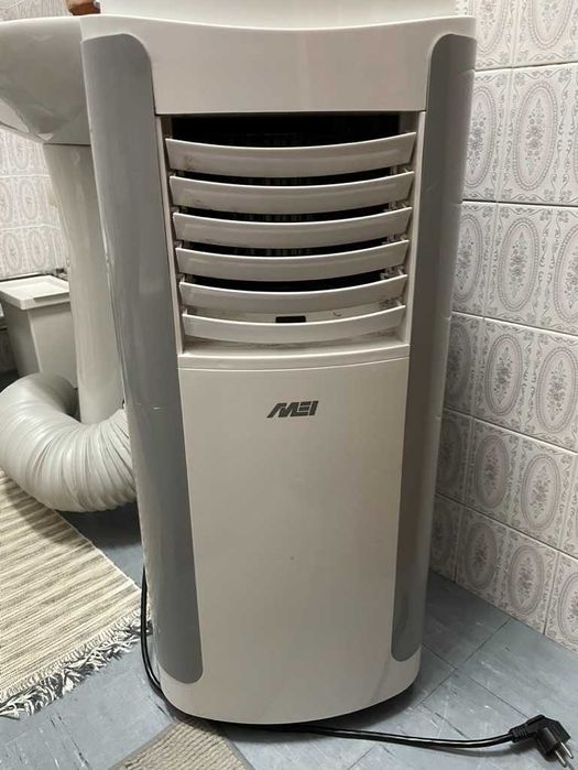 Ar Condicionado Portátil / Desumidificador – 12 000 BTU – R290
