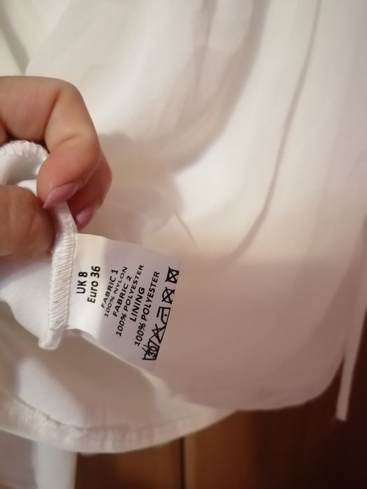 Sukienka biała z cekinami Elise Ryan rozmiar 36