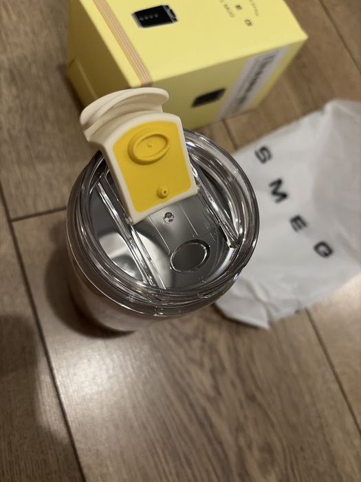 Termiczny kubek bidon Smeg różowy 240ml