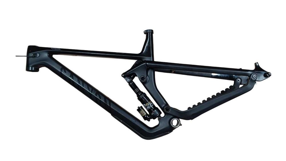 Quadro Canyon Strive CF7.0