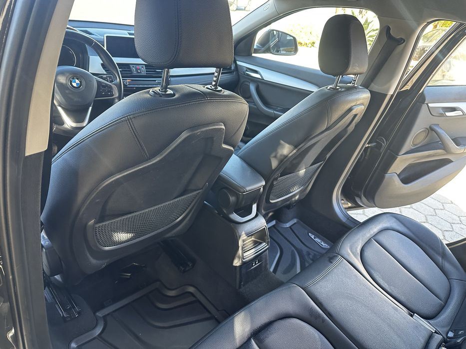 BMW X2 sDrive16d Auto – 2019/06 – Excelente Estado- Castanho escuro
