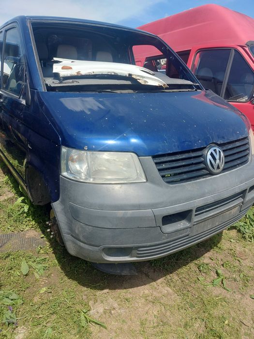 Продам кузовні деталі Volkswagen Т5