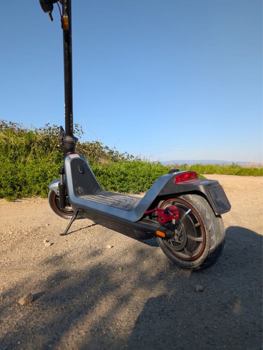 Trotinete Elétrica NIU KQi 300X  Motor 1000W