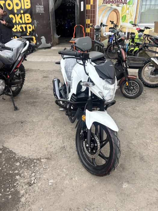 Мотоцикл LIFAN KP200