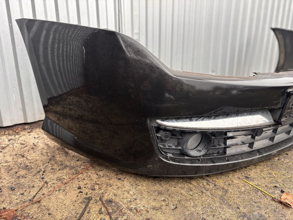 Renault Laguna Лагуна 3 передній бампер NV676 2007-2011