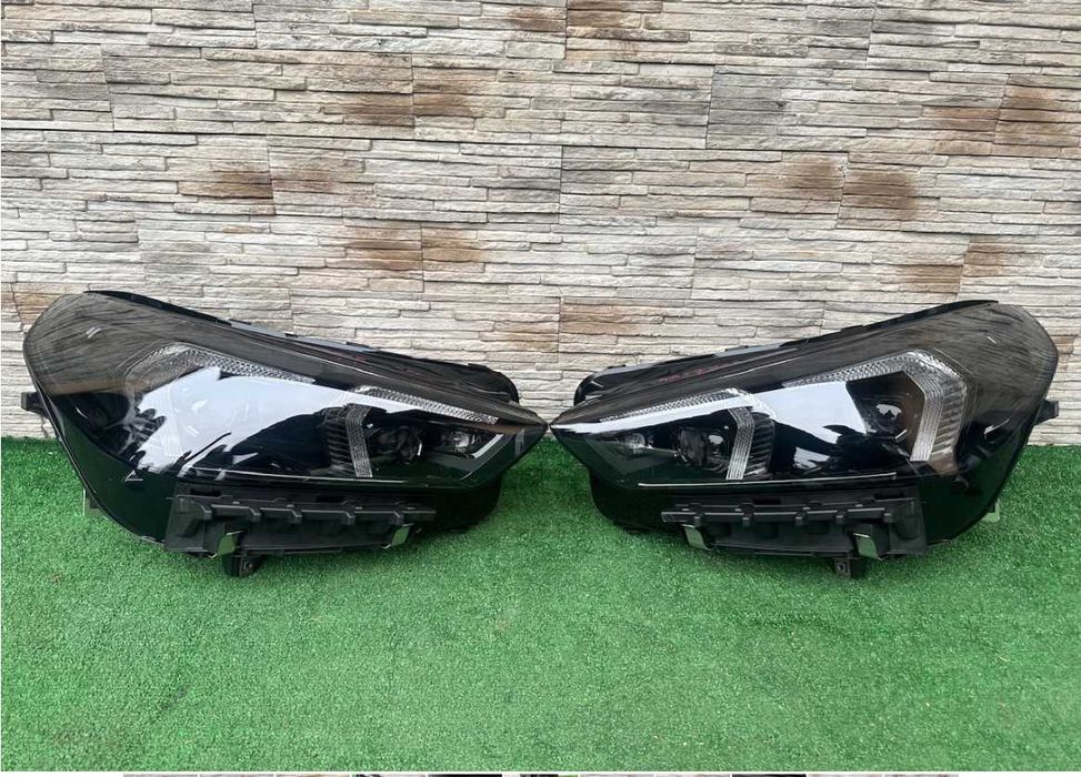 BMW X1 U11 фары левая правая