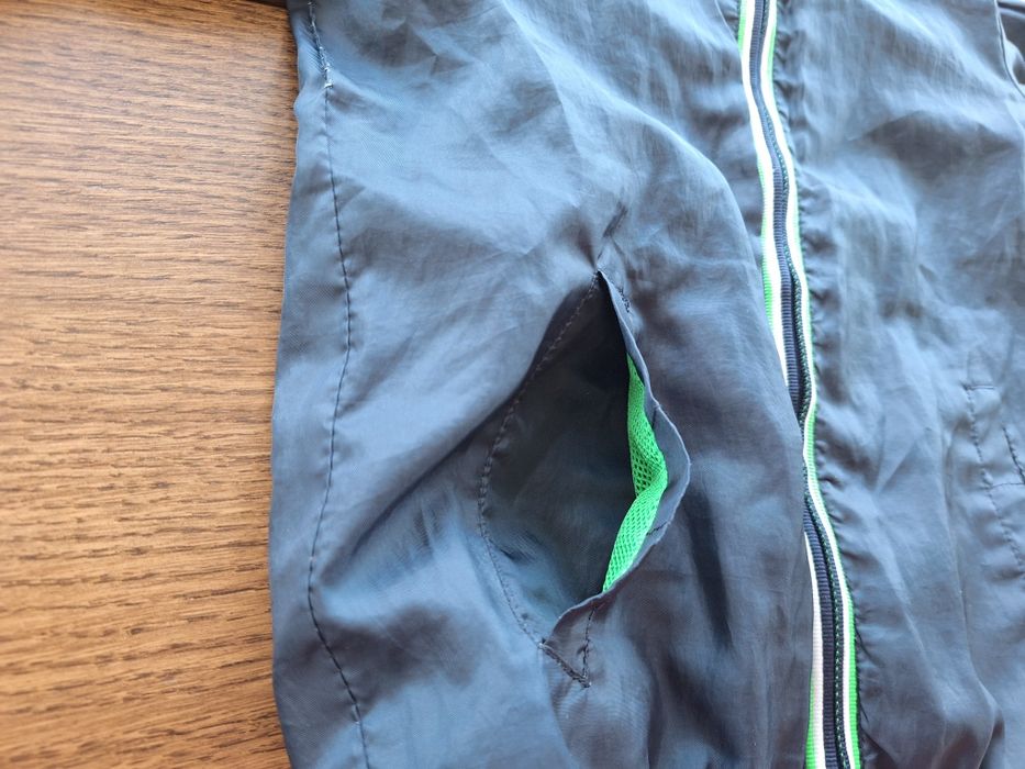 Casaco corta-vento e chuva, Chicco, 116 cm, 6 anos.