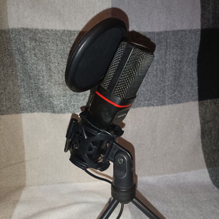 Мікрофон redragon Model GM100 — якісний звук, без коробки