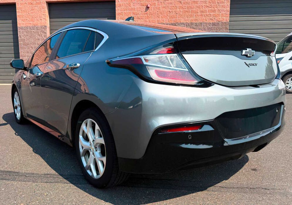 Chevrolet Volt Premier      2017