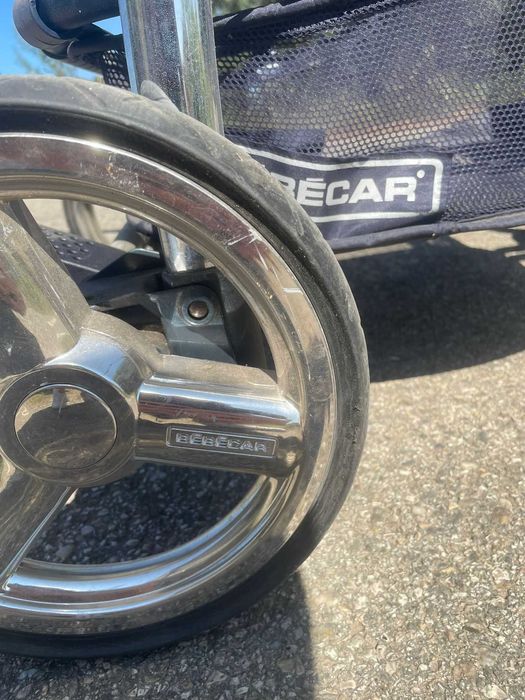 Vendo carrinho de bebé para gémeos.