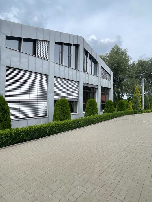 Продам Приміщення 1200 м.кв. + Офіс 200 м.кв. під Офіс/Клініка/IT