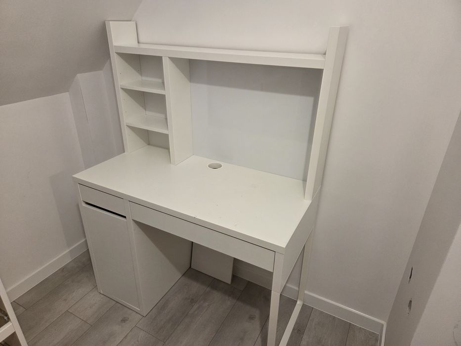 Biurko z ikea Micke z nadstawką