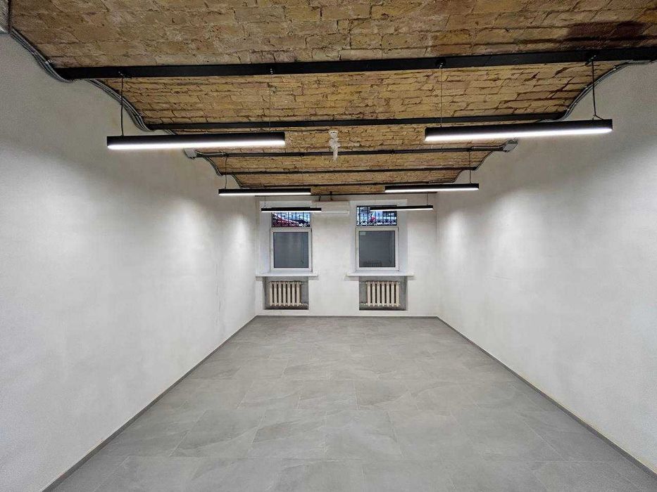 Продаж нежитлового приміщення 170 кв.м. центр, вул. Володимирська, 6