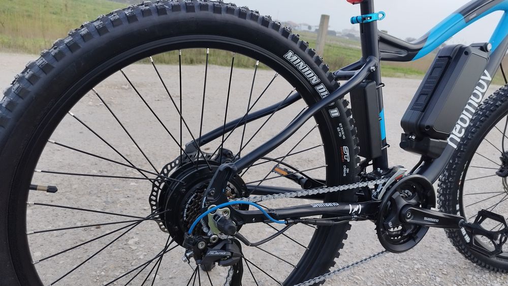 BTT Elétrica Neomouv 48V Bafang 250W | Full Suspensão | Tektro 4 Pistões | Maxxis”