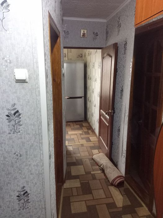 Сдается 2х ком кв. ЖД ост. Школьная 3.3 Кирпичный дом. Аккуратная.