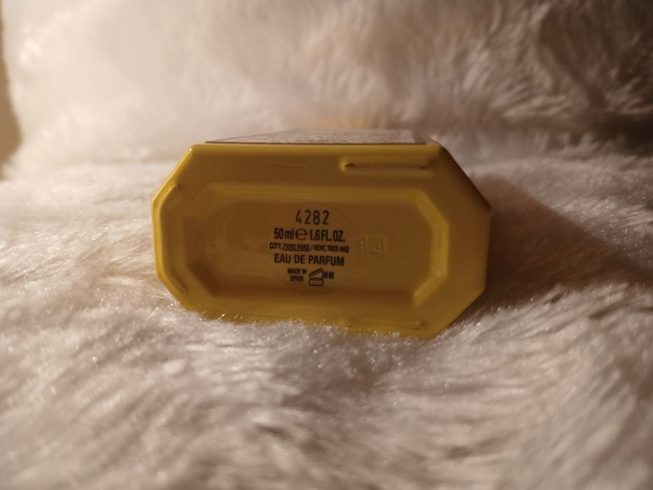 Gucci Flora gorgeous orchid