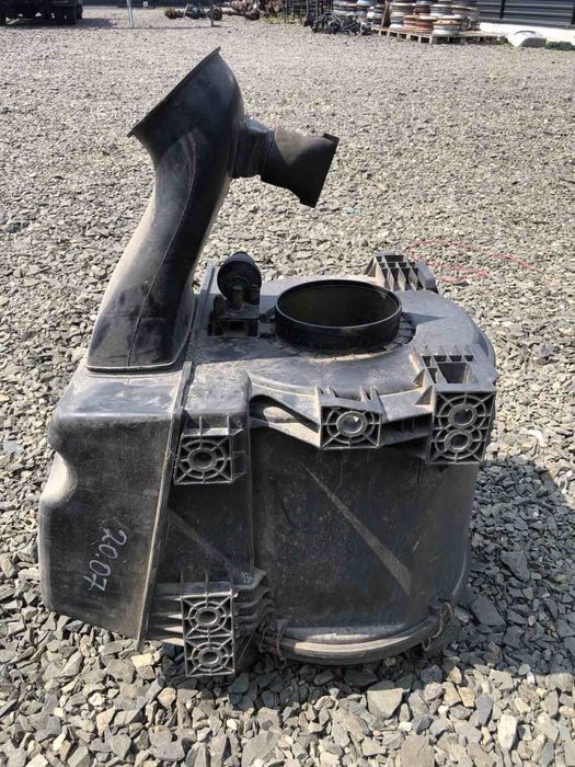 Корпус повітряного фільтра Mercedes Atego 815 817 4.3 Воздухан Мерседес Атего 822 4.8