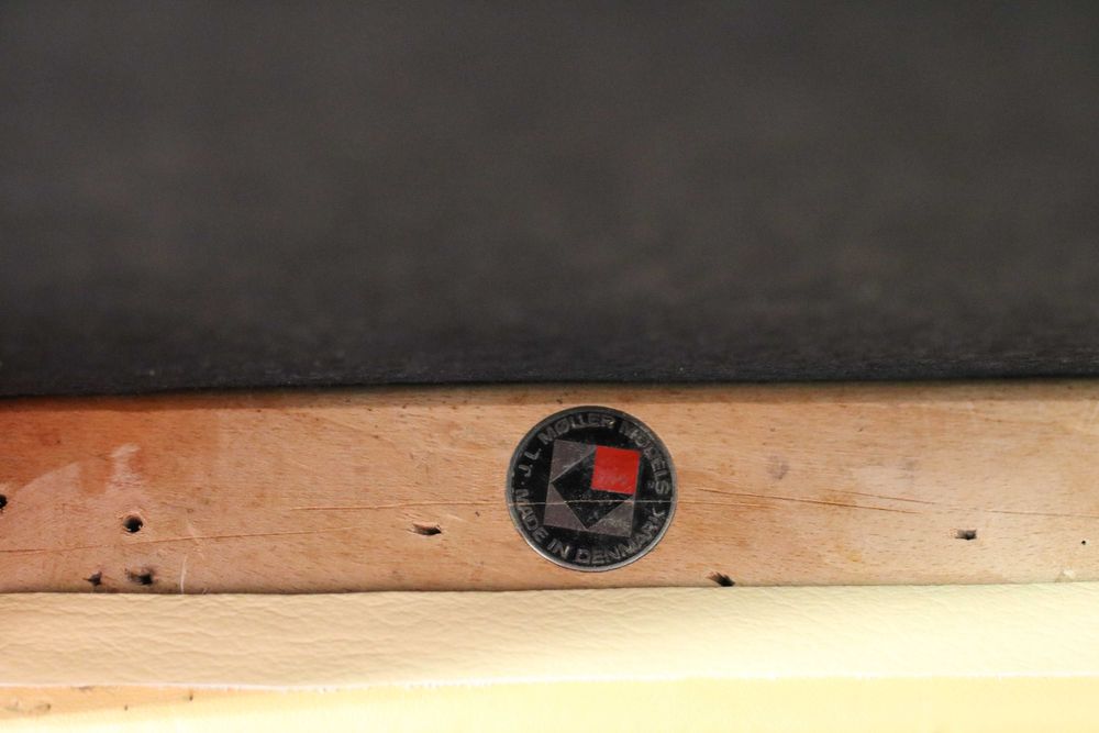 Cadeiras Niels O. Moller 77 em pau santo | Danish Design