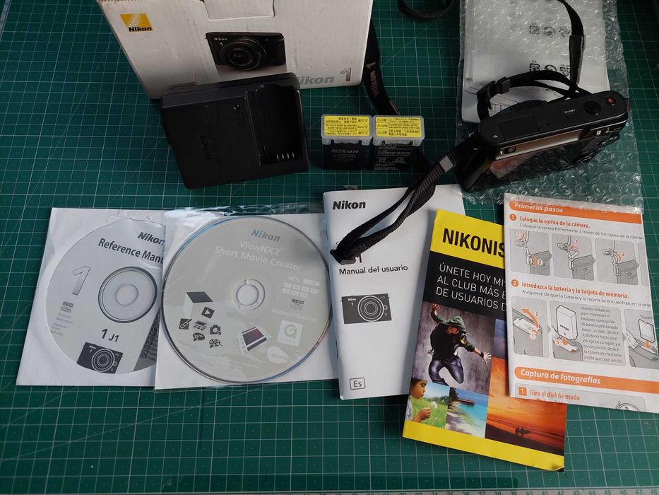 Câmara Nikon 1 J1 câmara Corpo e baterias e carregador