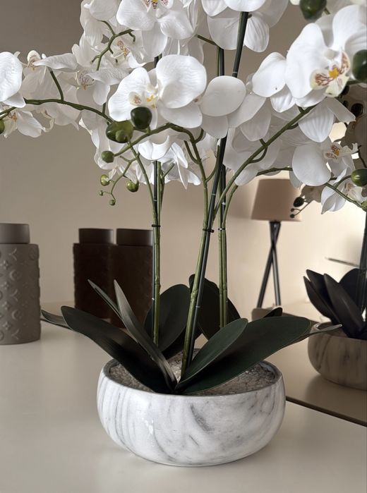 Orquidea  em vaso marmire 63cm