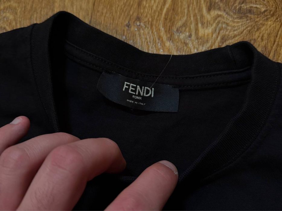 Футболка от Fendi
